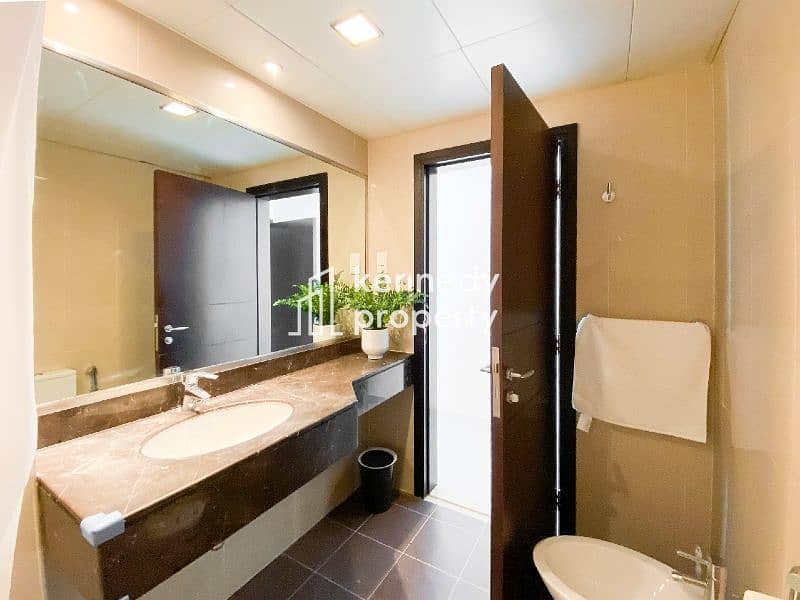 11 11. Kennedy Property Rentals Sky Tower. jpg