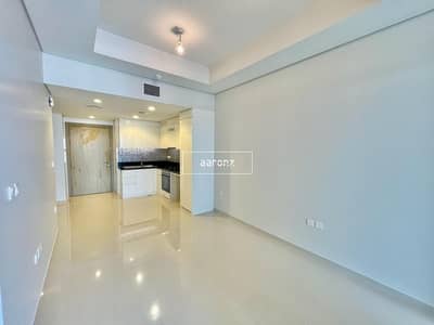 2 Bedroom Apartment for Sale in Business Bay, Dubai - Spacious | Balcony | High Floor | Vacant