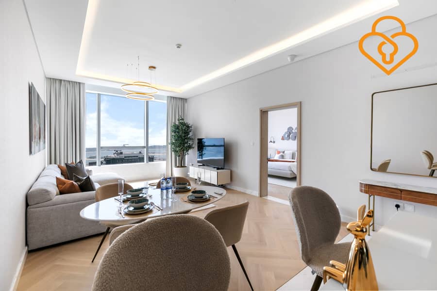 2 ST Regis The Palm Tower. jpg
