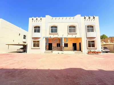 5 Bedroom Villa for Rent in Al Iqabiyyah, Al Ain - Compound Duplex Villa |Prime Location |Wardrobe's