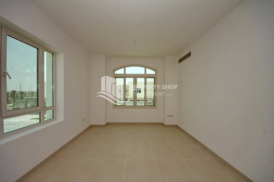 4 bed 1. png