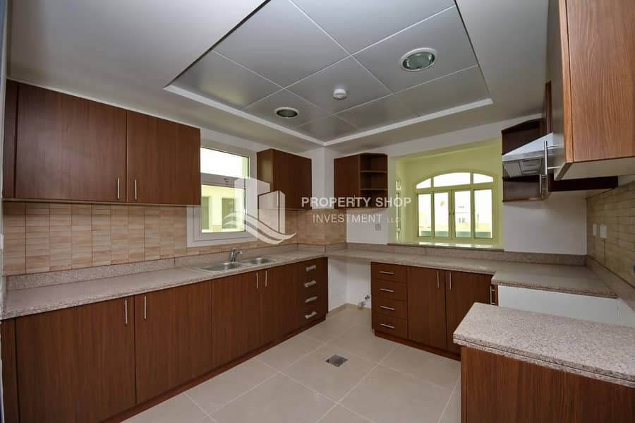 8 Kitchen. png