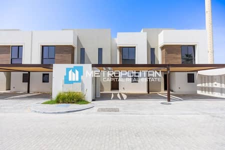 Single Row 2BR | Motivated Seller | Next To Corner