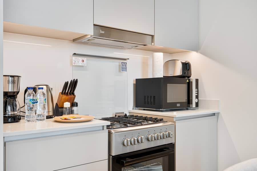 9 Full Kitchen (2). jpeg
