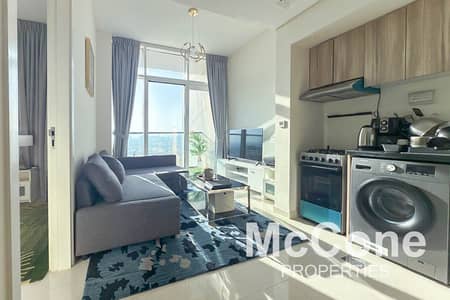 1 Bedroom Flat for Rent in DAMAC Hills, Dubai - High Floor | Well Furnished | Vacant Unit