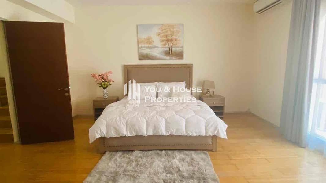 4 ba96ebb8-9c58-4f4b-b14a-efe1379abecc. jpg