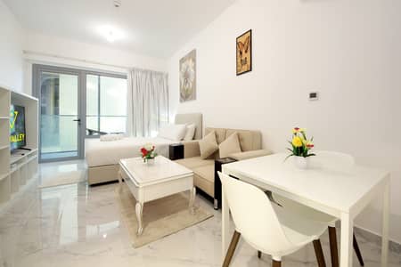 Studio for Rent in Masdar City, Abu Dhabi - 1. jpg