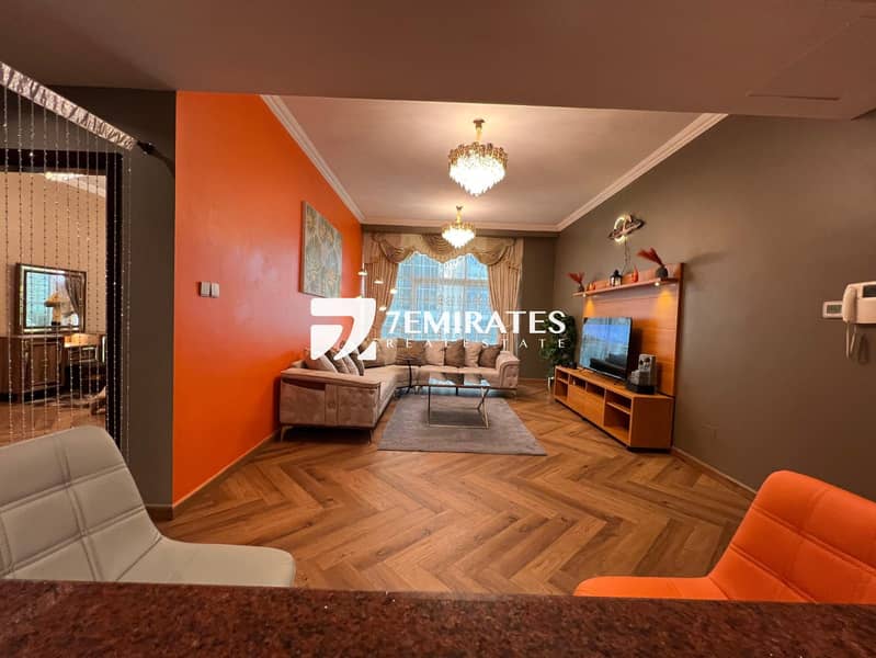5 7Emirates-scala-tower-apartment-business-bay-burj-khalifa-&-canal-view-hall-chair-property-in-dubai. jpeg