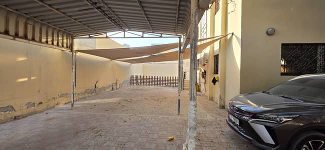 5 Bedroom Villa for Rent in Al Sabkha, Sharjah - WhatsApp Image 2025-04-05 at 17.49. 00 (1). jpeg