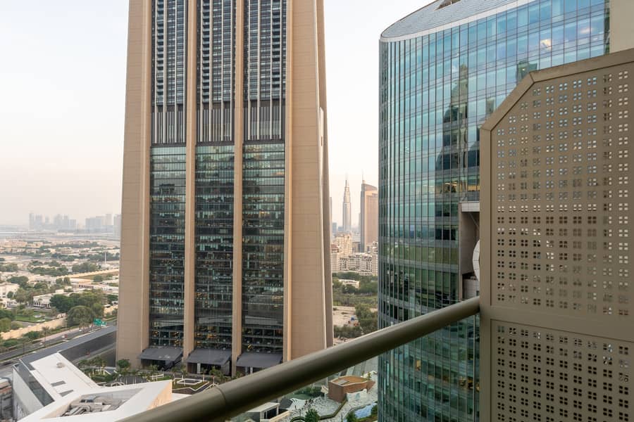 15 Balcony 3. jpg