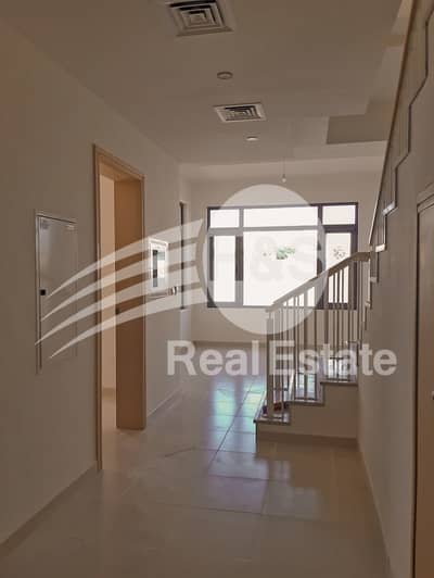 Authentic Ad| Type J| Near Entrance| Single Row Authentic Ad| Type J| Near Entrance| Single Row