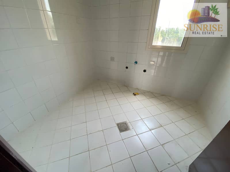 16 acc5f51c-bafe-42e3-b492-77ea8dcb1477. jpg