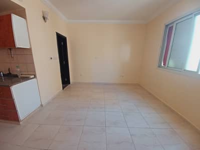 Studio for Rent in Muwaileh, Sharjah - 20250122_100212. jpg