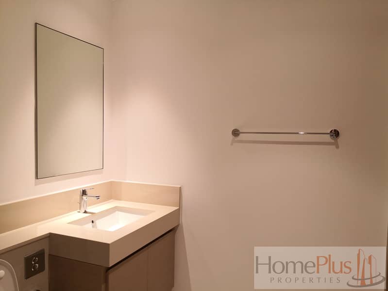 6 Common Bath 2. jpg