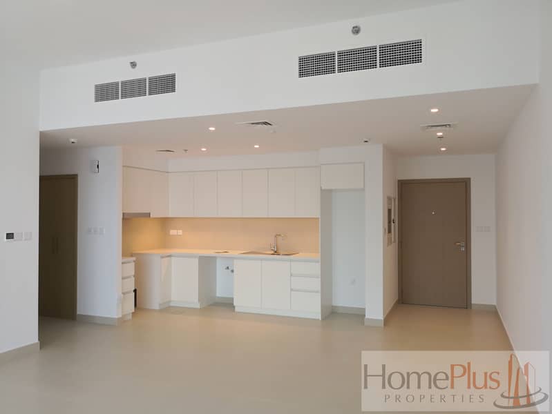 10 Living Room Kitchen 1. jpg