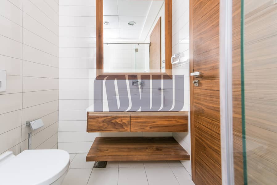 21 2501_Bathroom2. jpg