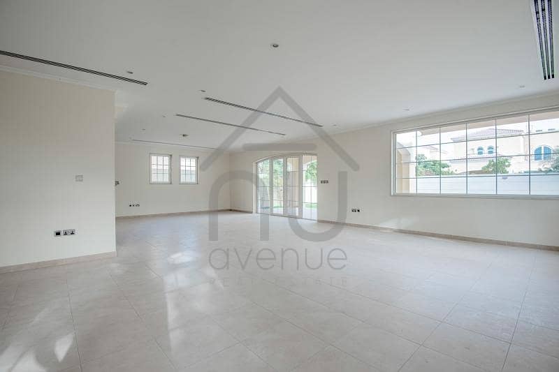 7 Immaculate 4 Bed | Private Pool | Quiet Location