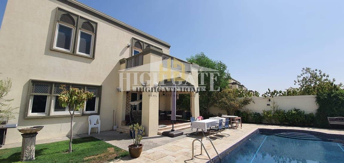 SINGLE ROW 3BR REGIONAL LARGE w/ STUNNING POOL