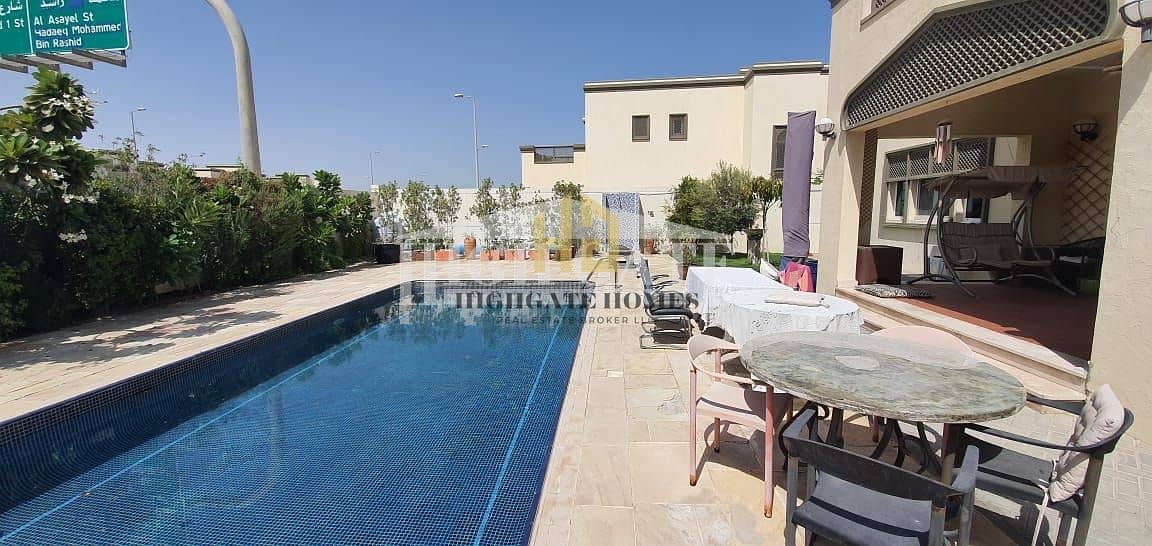 4 SINGLE ROW 3BR REGIONAL LARGE w/ STUNNING POOL