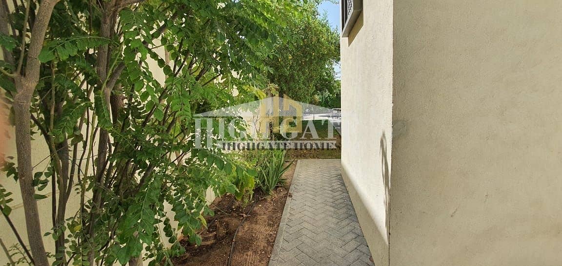 12 SINGLE ROW 3BR REGIONAL LARGE w/ STUNNING POOL
