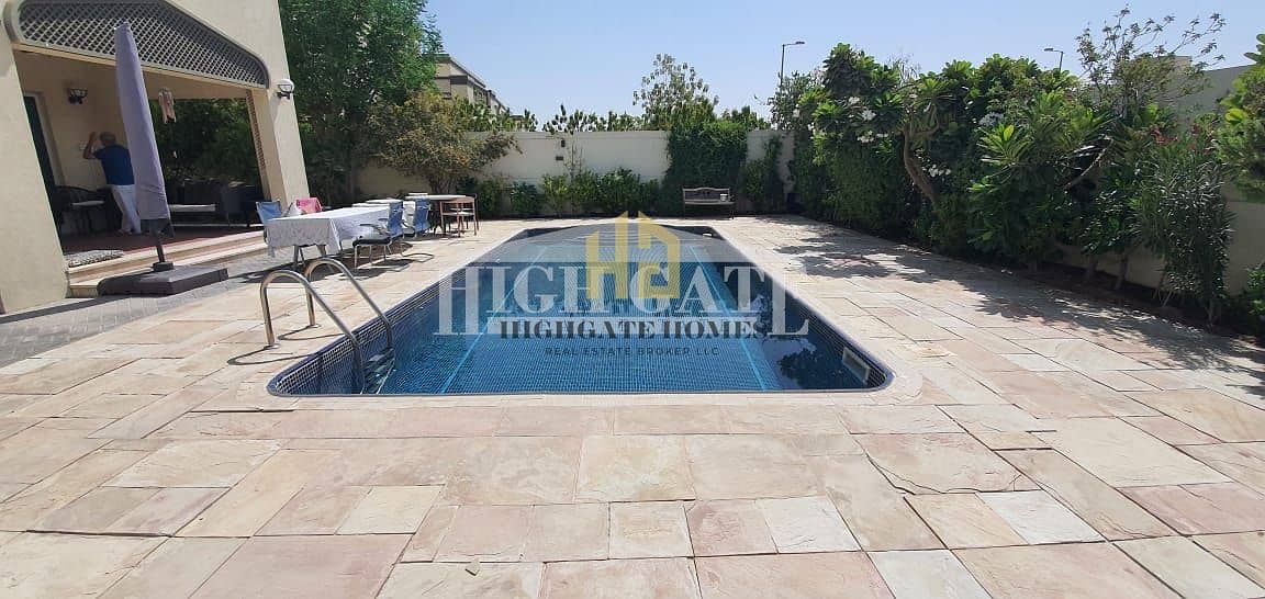 14 SINGLE ROW 3BR REGIONAL LARGE w/ STUNNING POOL