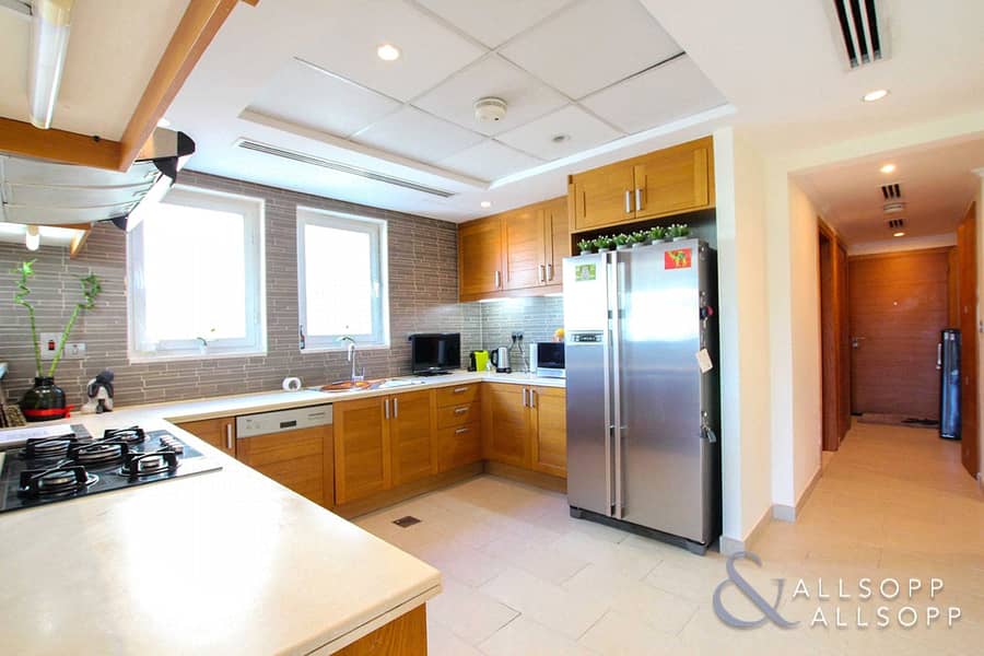 8 3 Bedrooms | Well Maintained | Landscaped