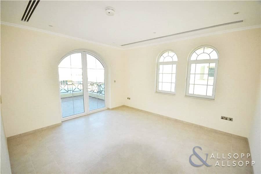 9 Four Bed | Private Pool | Quiet District