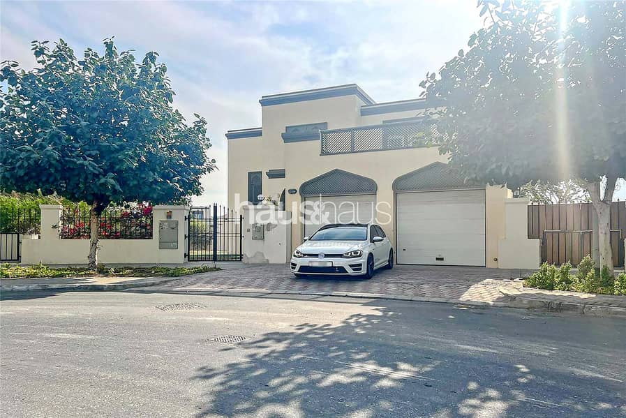 3 Bed Large Villa | Private Pool | Available Now 3 Bed Large Villa | Private Pool | Available Now