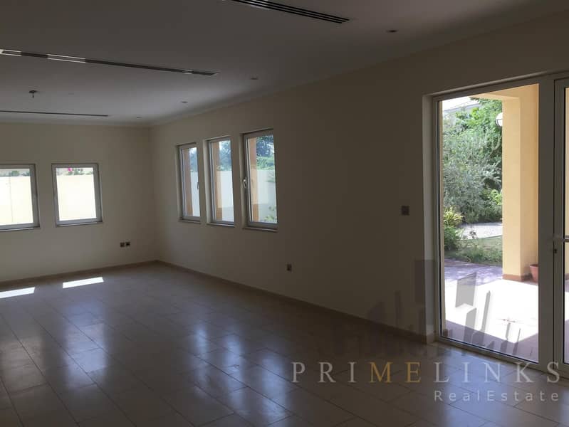 10 Luxury Villa 5 Bedrooms Private Pool Brand New