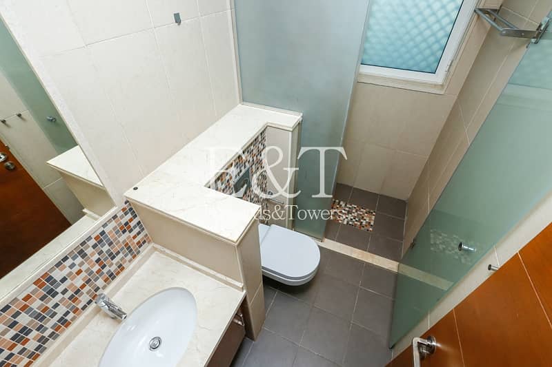 14 End March Available|Well Maintained| Pool