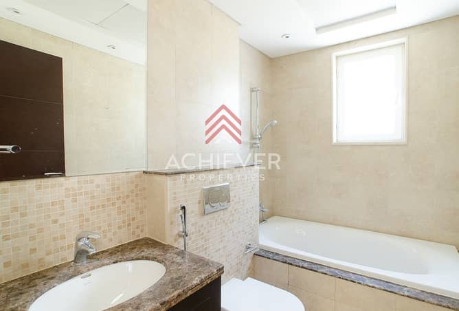 8 District 5 | 3BR Small next to community