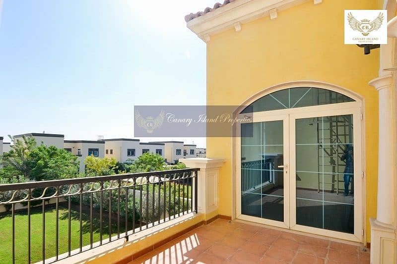 Three Bed + Maid's Villa in Jumeirah Park Three Bed + Maid's Villa in Jumeirah Park