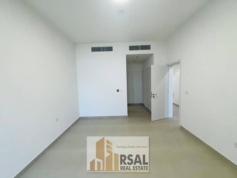 4 89dbd466-26bd-4195-aa79-6fdc288c160d. jpg