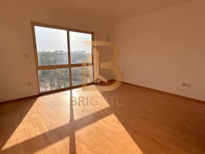 5 Bedroom Townhouse for Sale in Al Raha Gardens, Abu Dhabi - WhatsApp Image 2025-04-05 at 10.49. 54 AM (1). jpeg