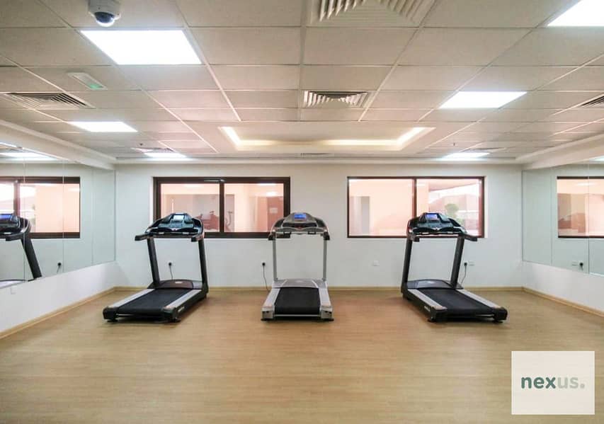 16 gym1. jpg