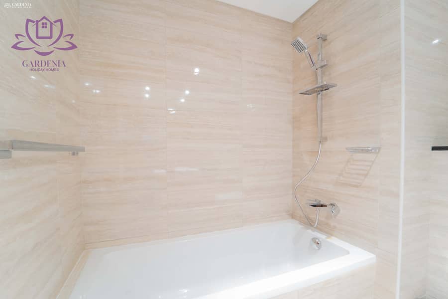 19 Bath 2 1. jpg
