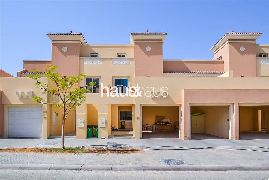 Landscaped | 4 bedrooms | With appliances