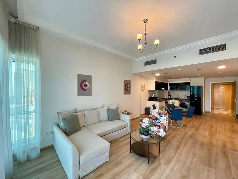 5 Living Room 2. jpeg