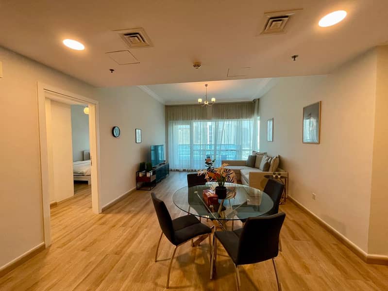15 Living Room. jpeg