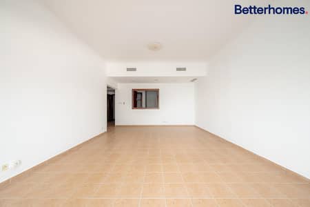 Spacious 2 Bedroom | Vacant  | Exclusive