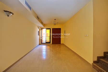 海德拉小镇， 阿布扎比 2 卧室别墅待售 - 2-bedroom-villa-abu-dhabi-hydra-village-living-area. JPG