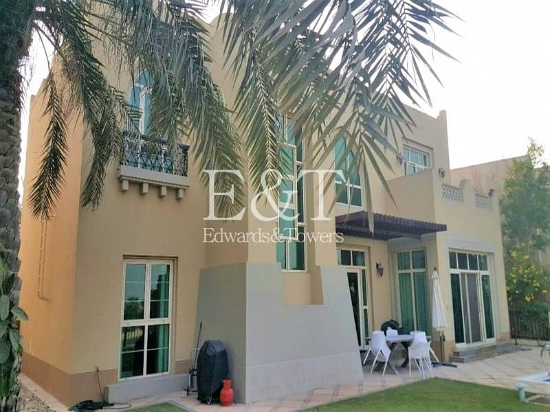 10 OUTSTANDING Upgraded Central Lake View 4Beds | JI