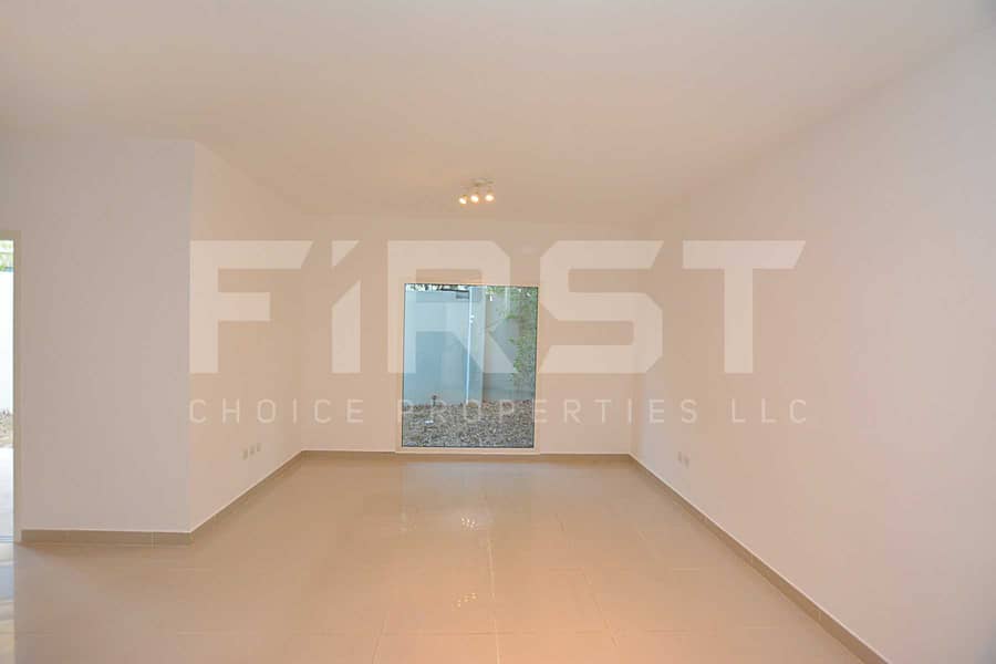 10 Internal Photo of 5 Bedroom Villa in Al Reef Villas 348.3 sq. m 3749 sq. ft (98). jpg