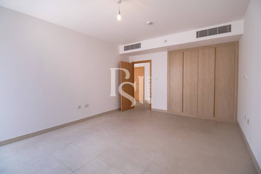 5 al-zeina-al-raha-beach-abu-dhabi-kitchen (3). JPG