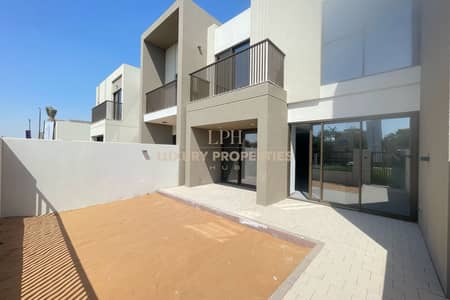 3 Bedroom Townhouse for Rent in Dubailand, Dubai - Single Row | OPP Pool and Park | Available