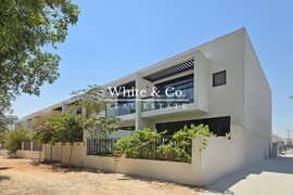 Corner Plot | 1 Bed Downstairs | Vastu
