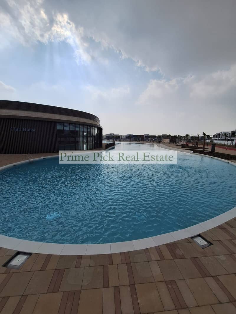 13 big pool. jpg