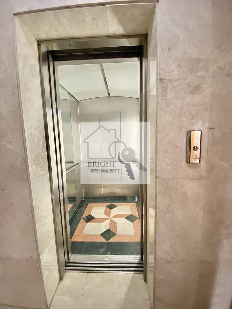 15 3 Room Office Near To Clock Tower