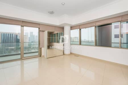 2 Bedroom Apartment for Rent in Dubai Marina, Dubai - Spacious 2BR | Low Floor | Full Sea View