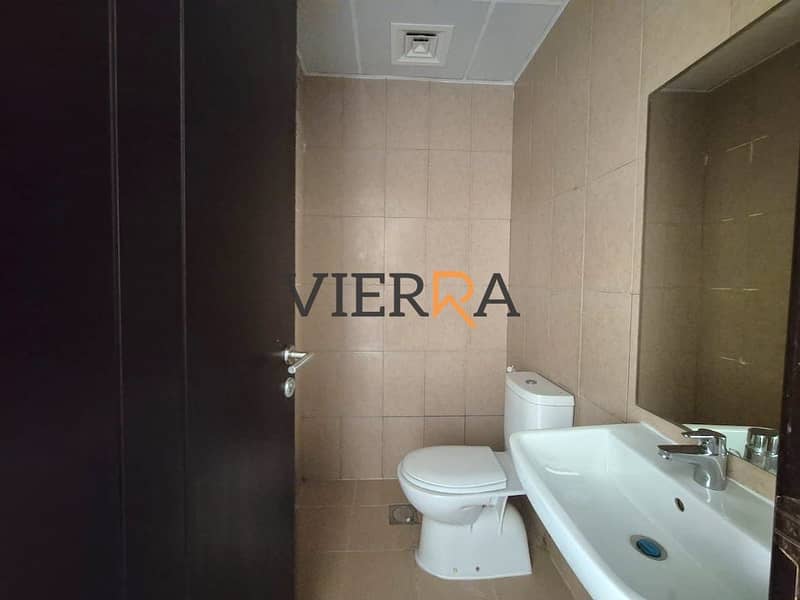 11 a7ce0ff4-ebda-4e2d-9296-6a2ee739401e. jpg